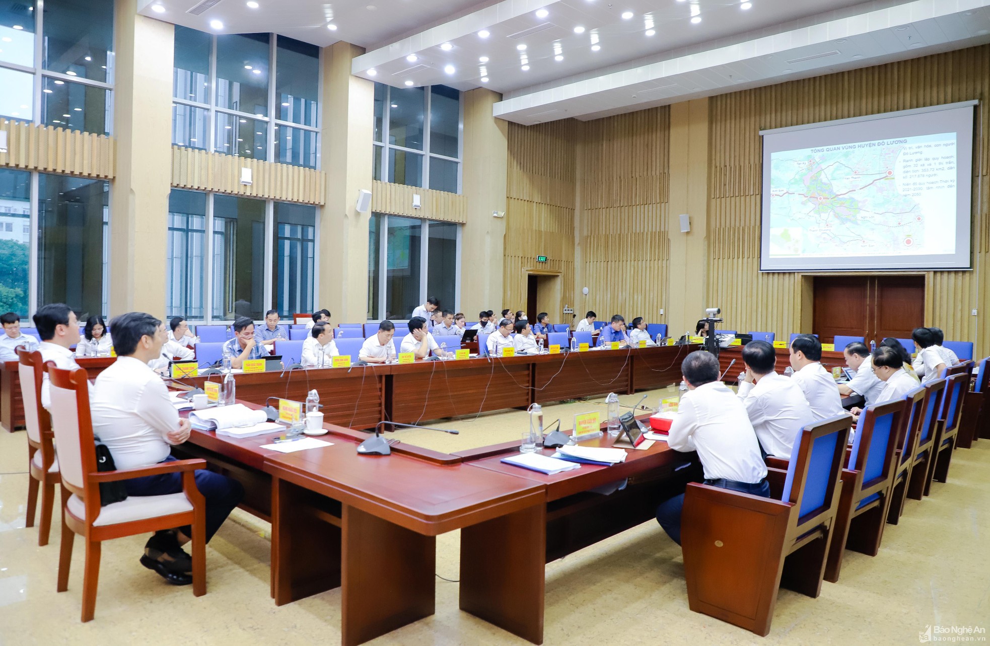 bna-ubnd-tinh-nghe-don-vi-tu-van-trinh-bay-quy-hoach-7924.jpg