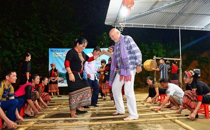 du-lich-con-cuong-7_1633776617.jpg