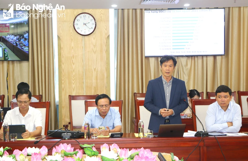 bna-dai-dien-tu-van-bao-cao-cong-bo-dcci-nghe-an-6262.jpg.webp