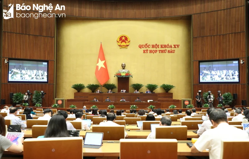 bna-toan-canh-phien-thao-luan-tai-hoi-truong-dien-hong-nha-quoc-hoi-ngay-111-anh-nam-an-8687.jpg.webp