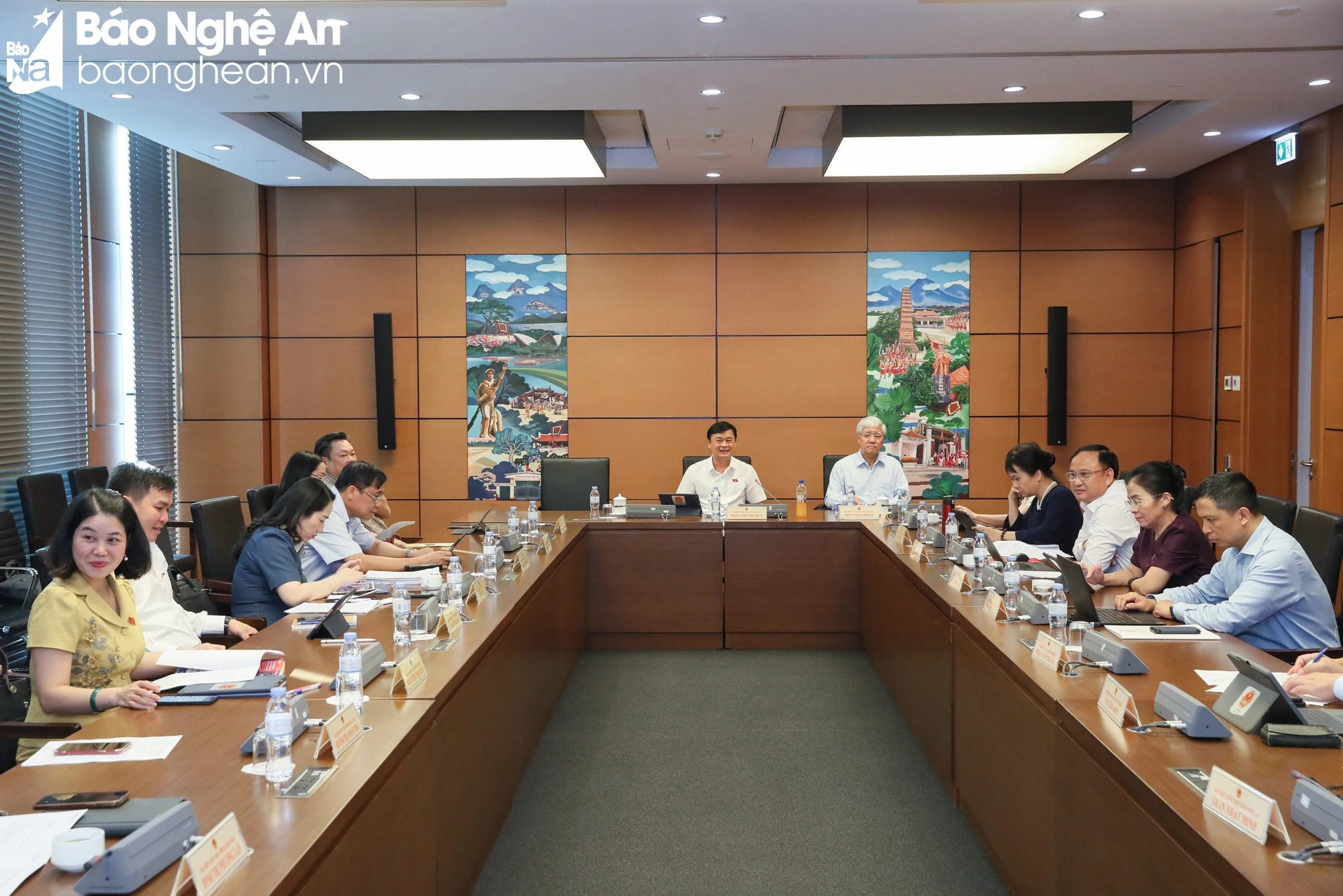 bna-toan-canh-phien-thao-luan-tai-to-3-gom-doan-dbqh-cac-tinh-nghe-an-quang-ngai-bac-kan-anh-quang-vinh-9999.jpg.webp