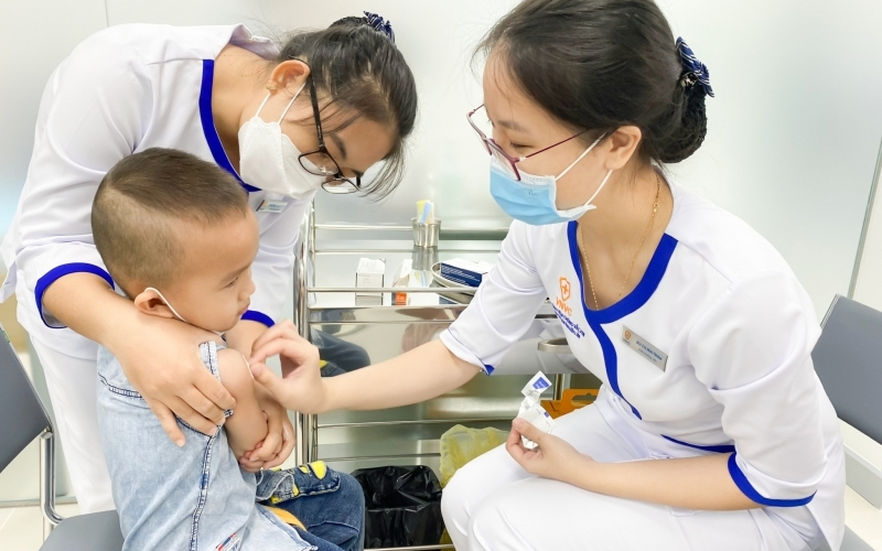 Đảm bảo nguồn cung ứng vắc xin cho tiêm chủng và sinh phẩm y tế phục vụ chương trình tiêm chủng mở rộng bắt buộc