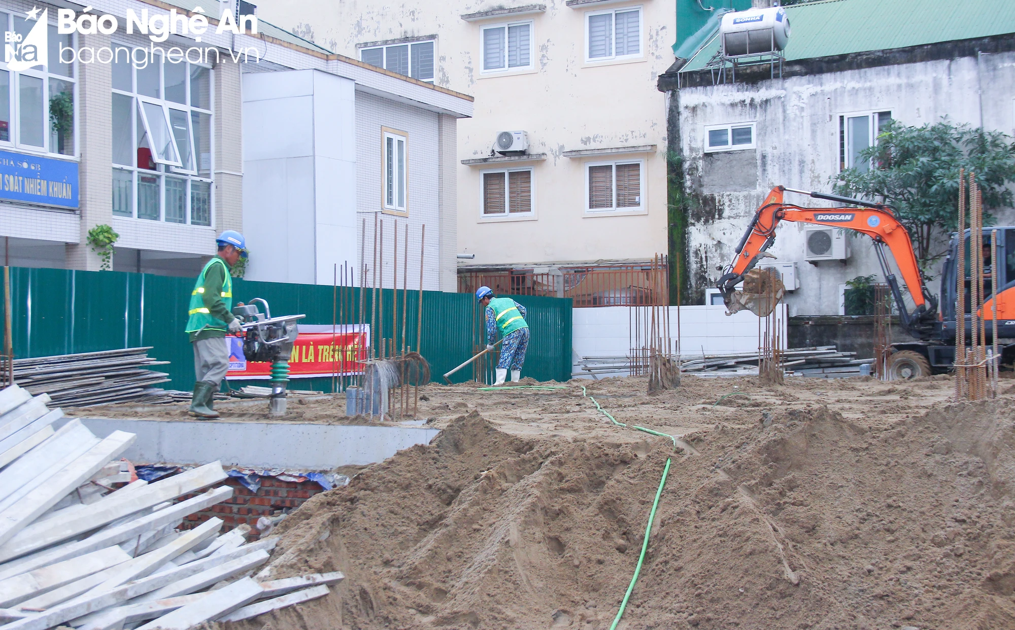 bna-mh101-982.jpg.webp