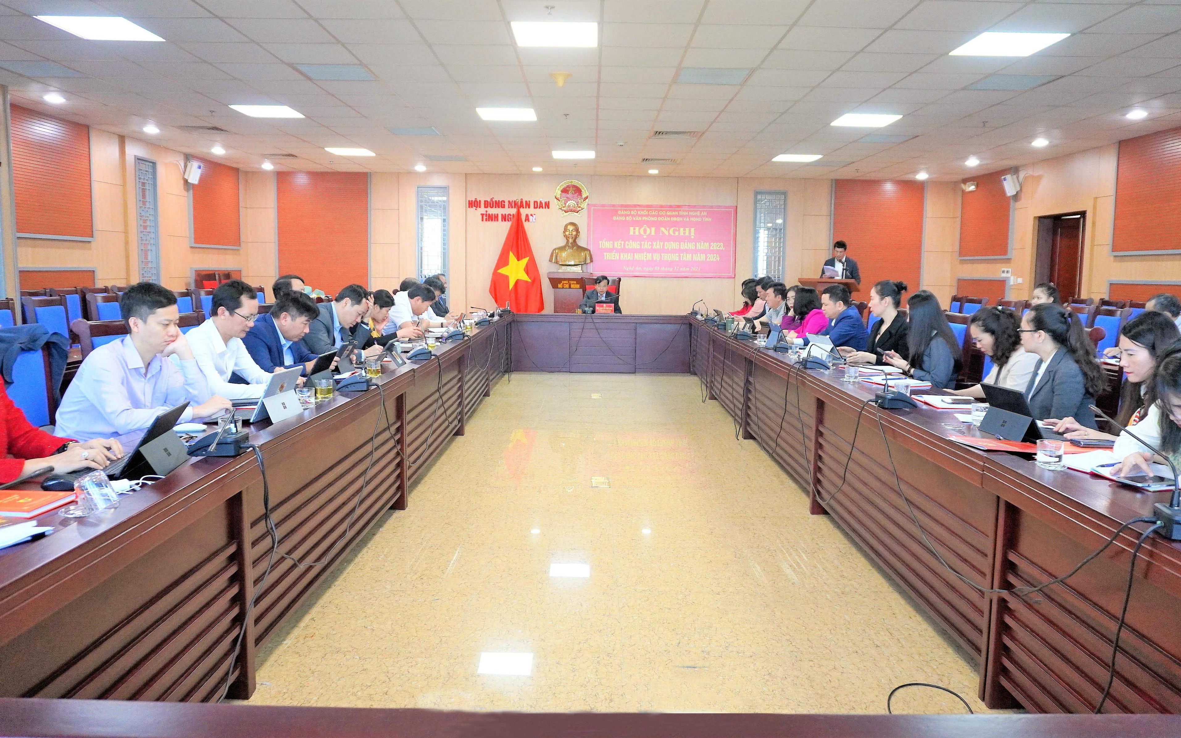 Tiếp tục lan tỏa tinh thần đổi mới không ngừng để thực hiện thắng lợi các mục tiêu, chỉ tiêu đã đề ra