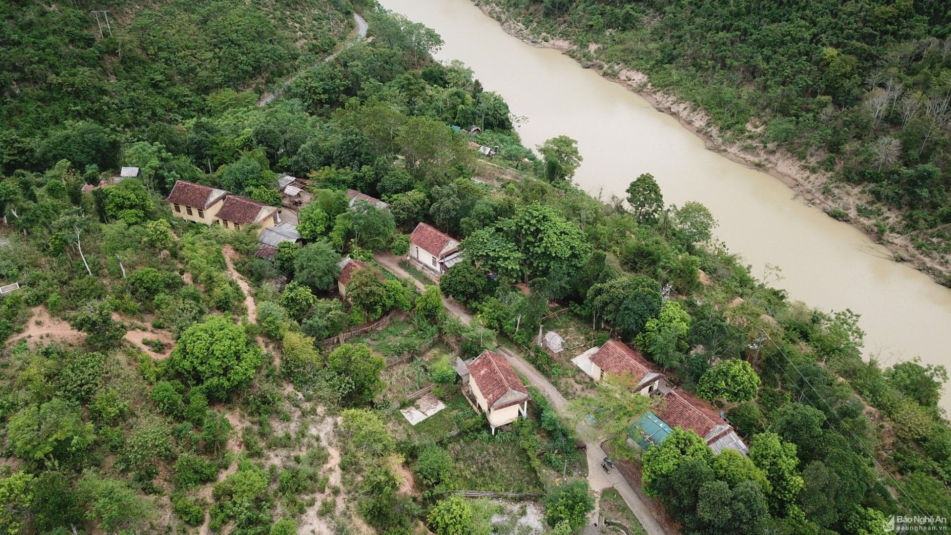 thuy-ien-ban-ve.jpg