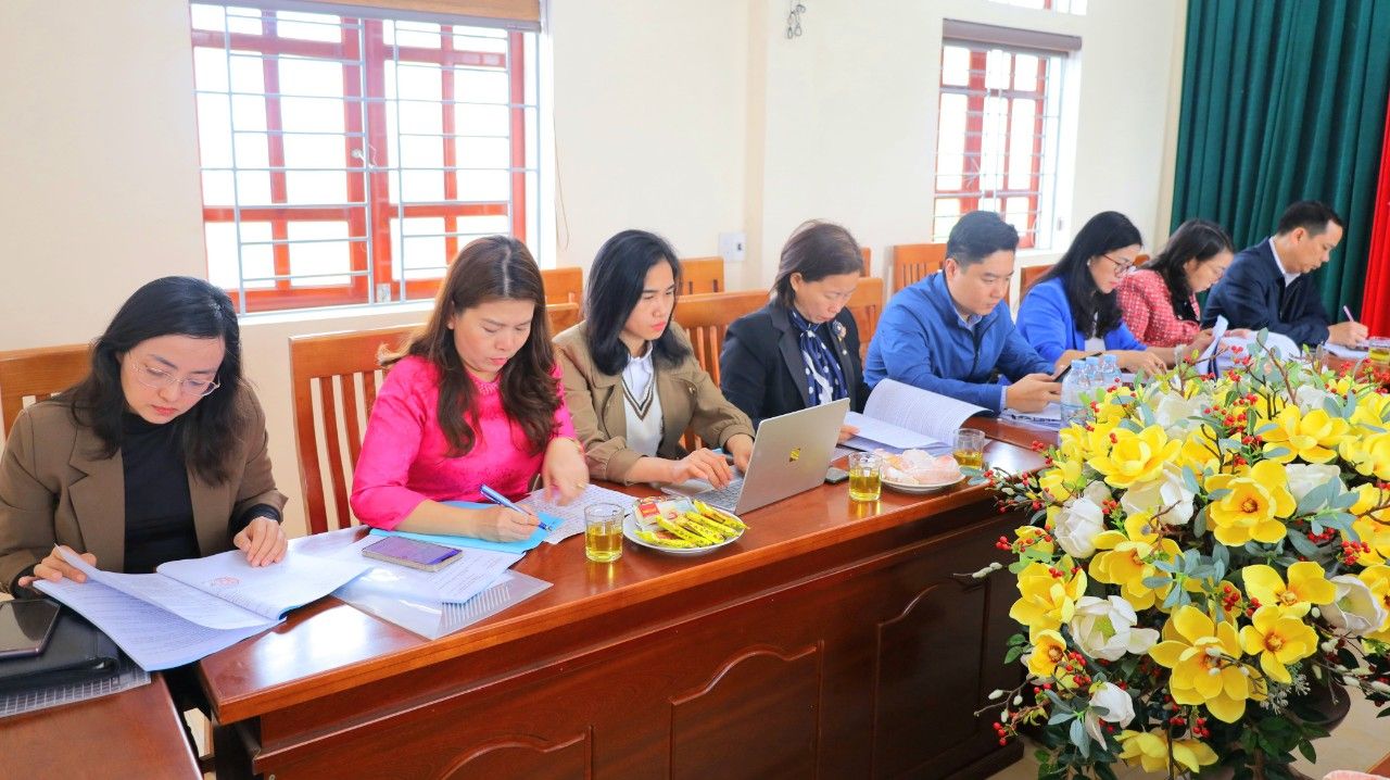 thanh-vien-oan-khao-sat.jpg