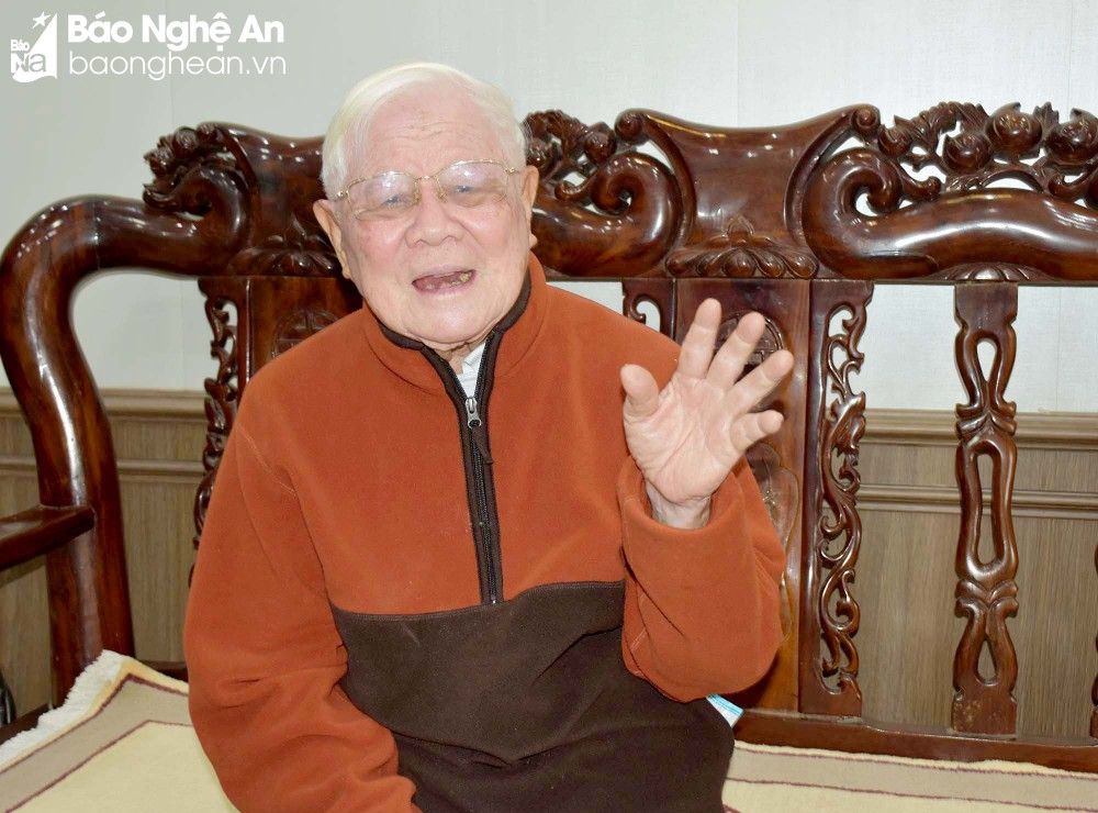 bna-1-chu-huy-man-anh-cong-kien-4331.jpg