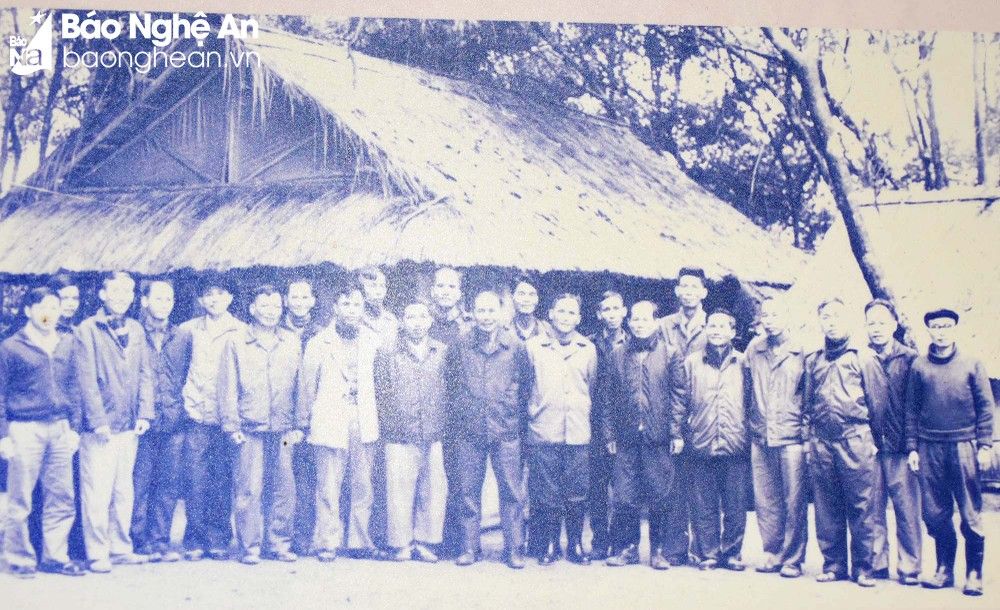 bna-6-chu-huy-man-anh-tu-lieu-1464.jpg