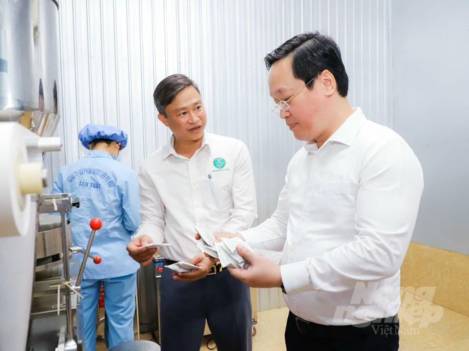 watermark_mac-dien-nguoi-uom-mam-duoc-lieu-xu-nghe-1130_20230102_614-171654.jpg