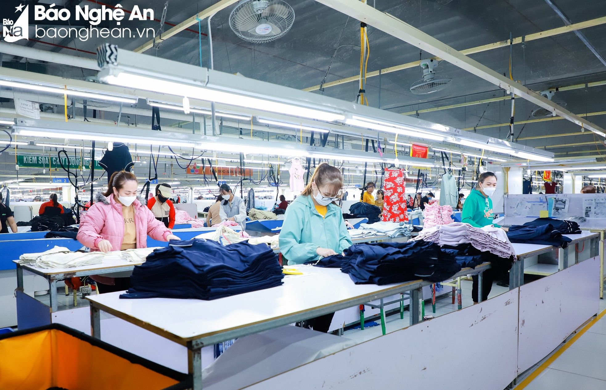 bna-cong-nhan-lam-viec-tai-nha-may-cua-mot-doanh-nghiep-fdi-han-quoc-dau-tu-vao-nghe-an-anh-thanh-duy-1886.jpg