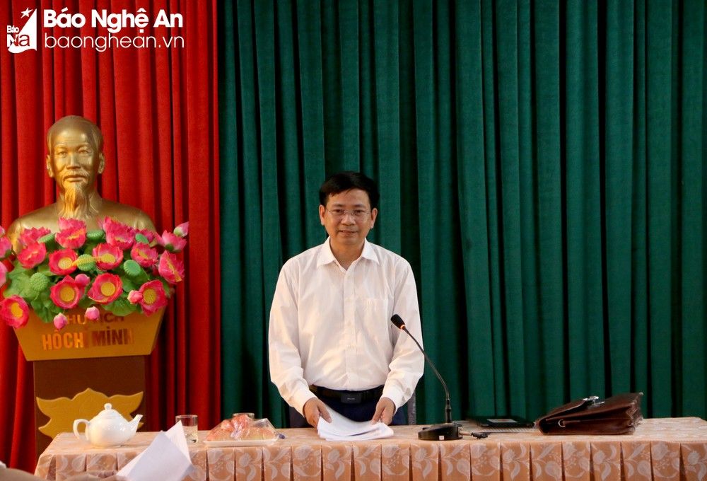 bna-dong-chi-cao-tien-trung-truong-ban-kinh-te-ngan-sach-hdnd-tinh-chu-tri-lam-viec-voi-huyen-hung-nguyen-anh-tien-dong-9688.jpg