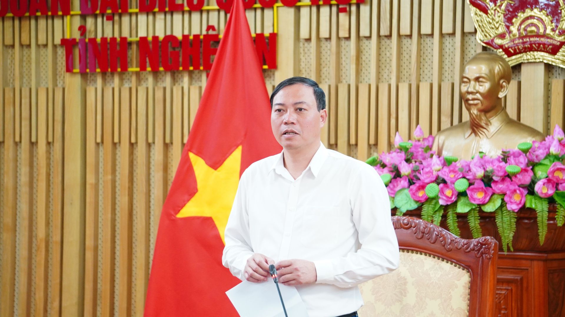 ong-chi-chu-uc-thai---truong-ban-van-hoa---xa-hoi-hnd-tinh-ket-luan-cuoc-hop.jpg