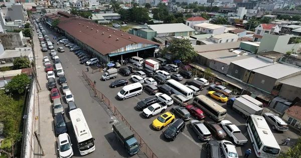 Chính phủ chỉ đạo giải quyết dứt điểm tình trạng ách tắc đăng kiểm trong tháng 3/2023