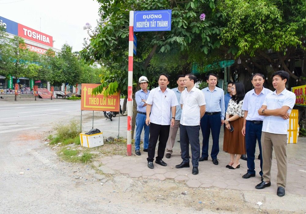 doan-giam-sat-cua-hoi-dong-nhan-dan-tinh-da-khao-sat-viec-chap-hanh-phap-luat-ve-an-toan-giao-thong-tai-thi-xa-hoang-mai-.jpg