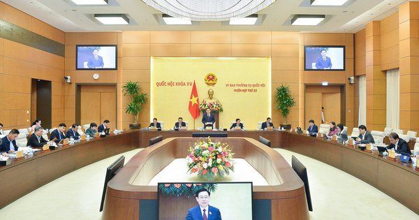 Công bố Nghị quyết của UBTVQH về tổ chức, nhân sự