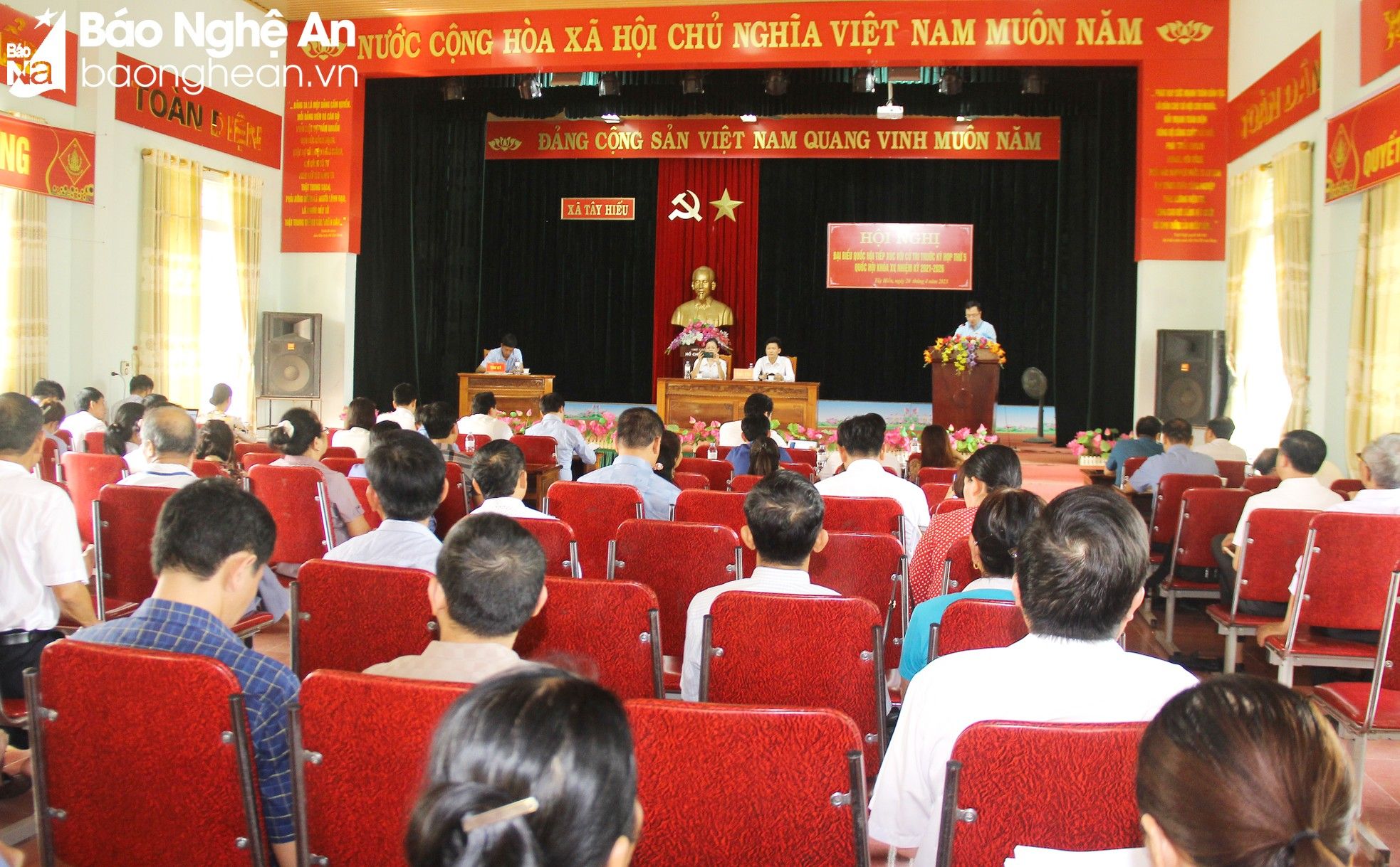 bna-mai-hoa-16-324--n1.jpg