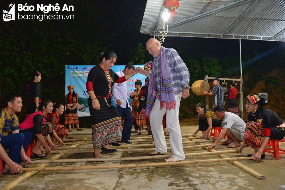 bna_c_du-lich-cong-dong-tai-ban-khe-ran-xa-bong-khe-huyen-con-cuong-2-1162.jpg