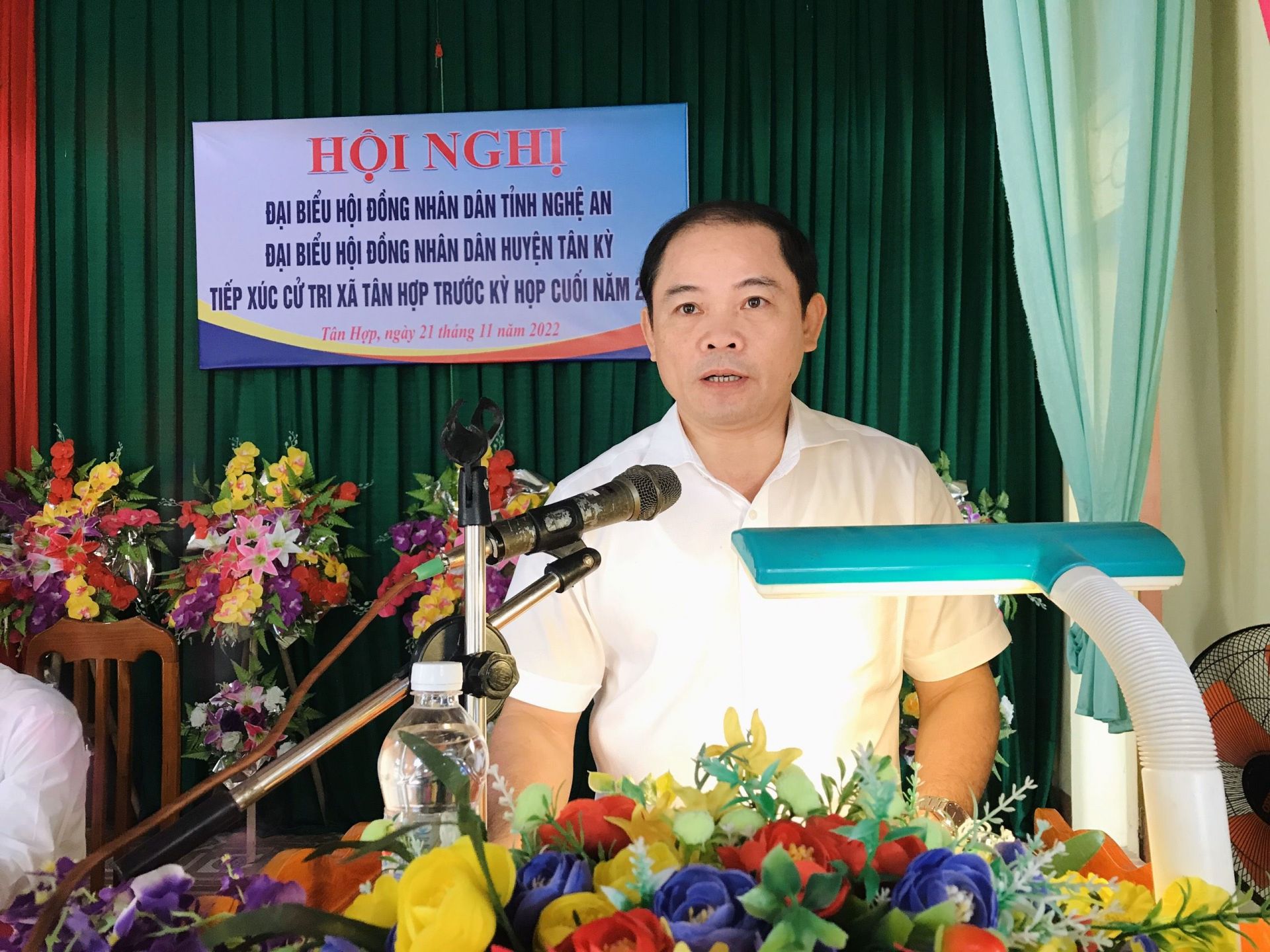 tiep-xuc-cu-tri-cua-b-hnd-tinh-tai-xa-tan-hop-huyen-tan-ky--ong-pham-thanh-chung-truong-ban-phap-che.jpg