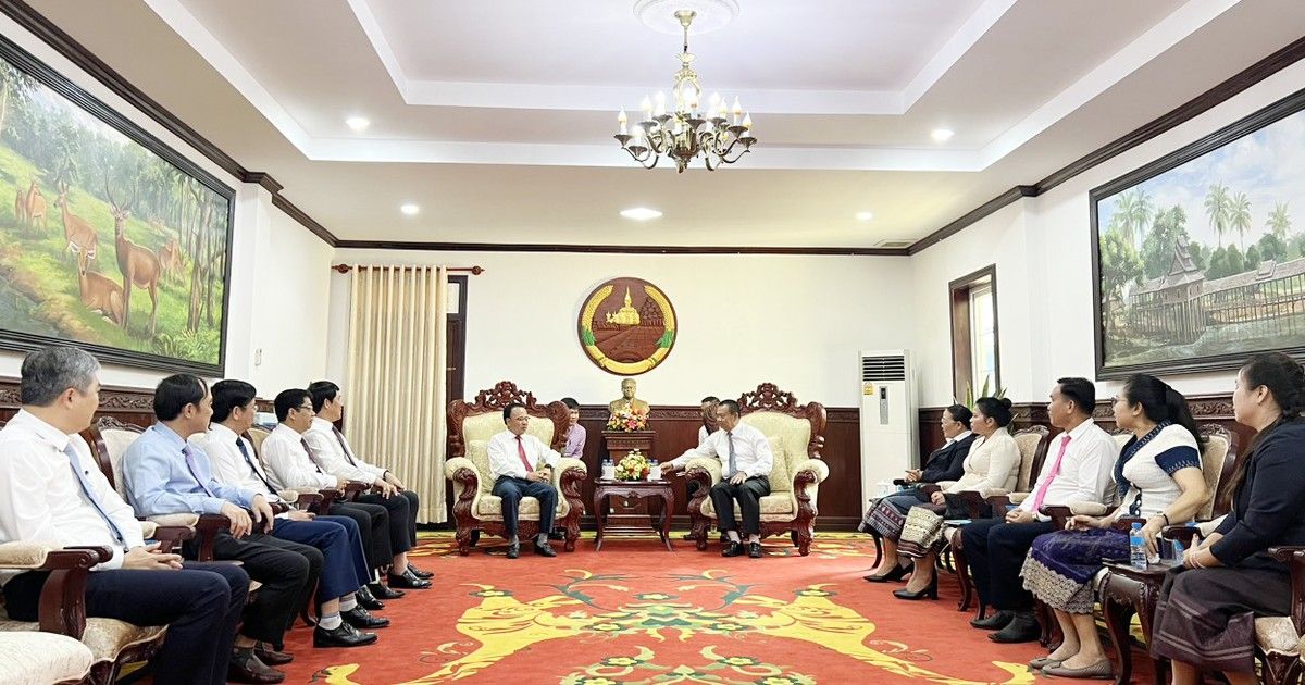 Các đoàn công tác Nghệ An thăm, chúc Tết cổ truyền Bunpimay tại Savannakhet và Xaysomboun (Lào)