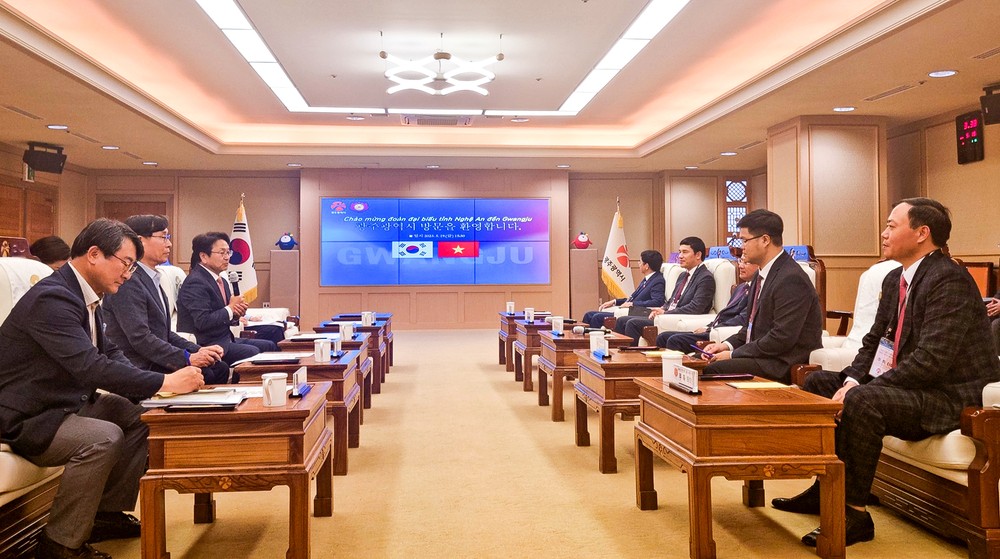 toan-canh-cuoc-lam-viec-anh-thanh-huyen-3584.jpg