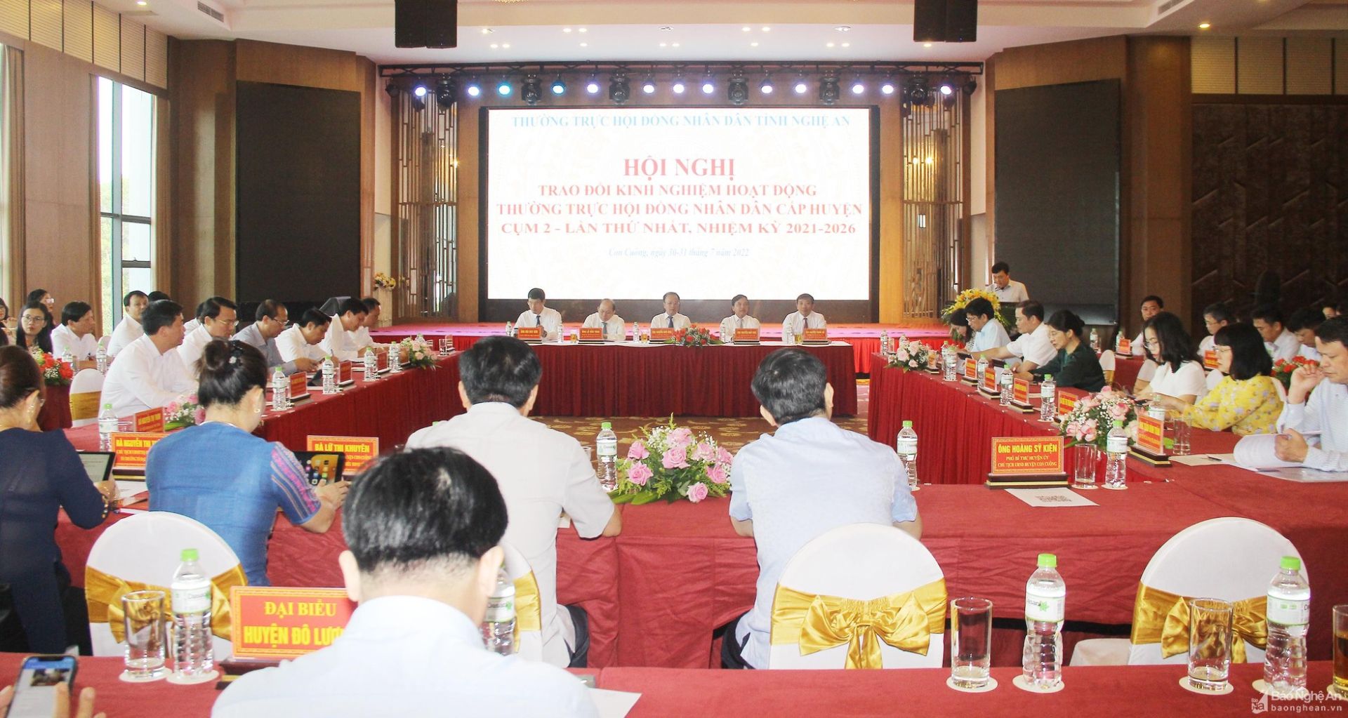 bna-mai-hoa-10-2311.jpg