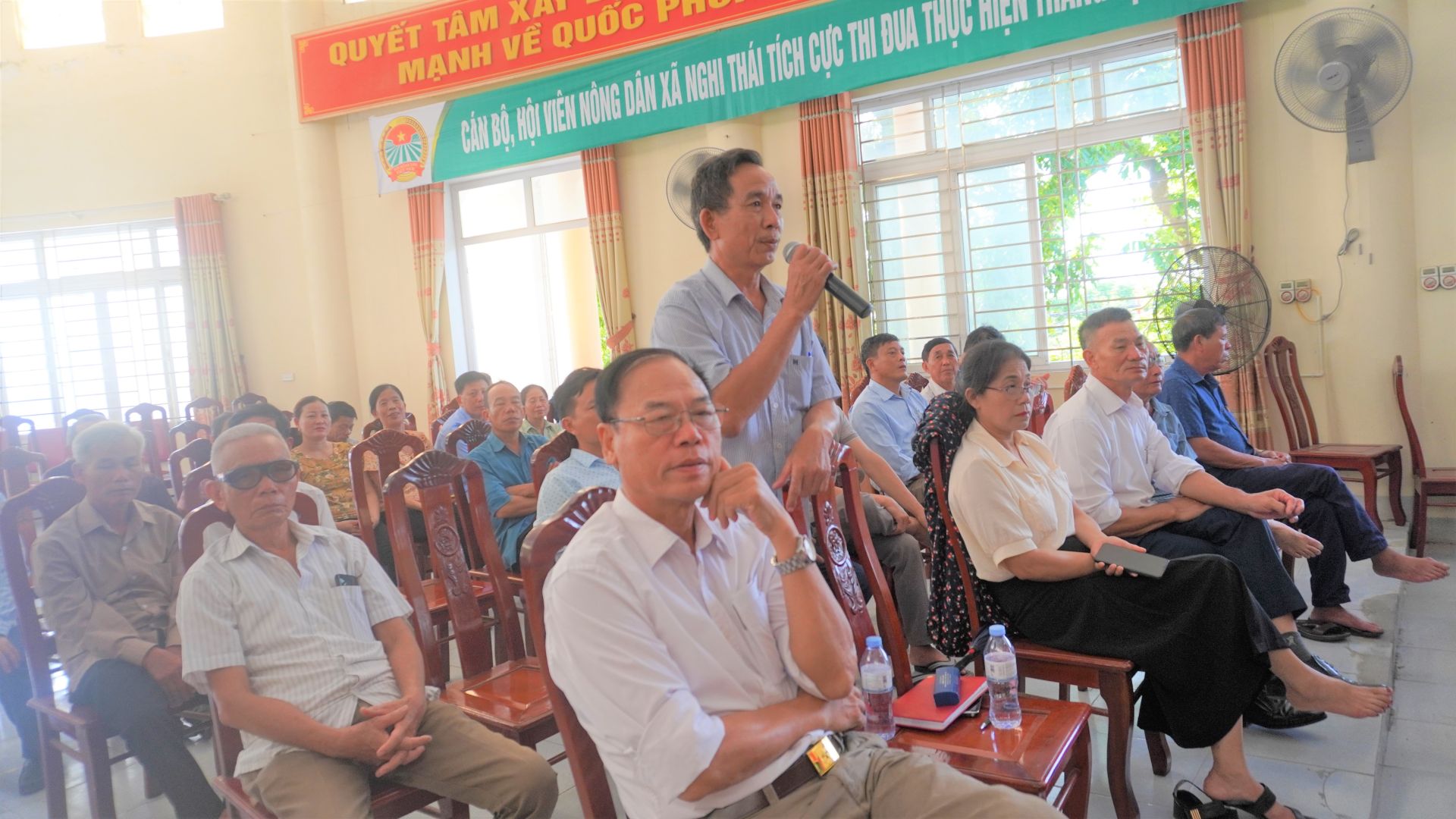 Quan tâm đầu tư các kênh mương để đảm bảo môi trường và sản xuất nông nghiệp của người dân