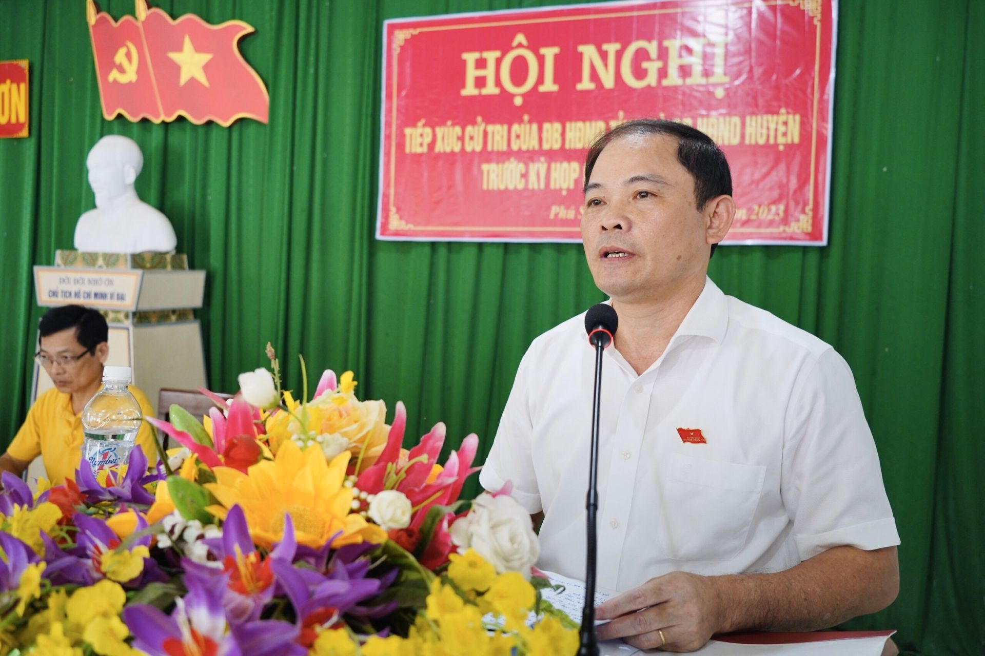 ong-pham-thanh-chung-uy-vien-thuong-truc-truong-ban-phap-che-hnd-tinh-tra-loi-kien-nghi-cua-cu-tri-thuoc-tham-quyen.jpg
