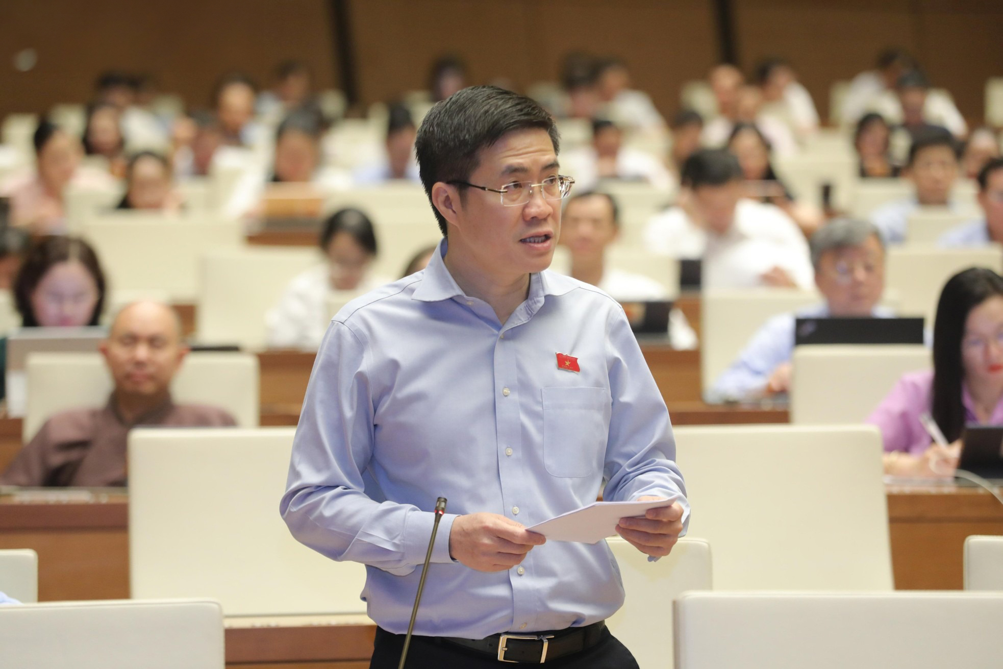 dai-bieu-quoc-hoi-doan-nghe-an-thao-luan-ve-du-an-luat-cac-to-chuc-tin-dung-sua-doi--n2.jpg