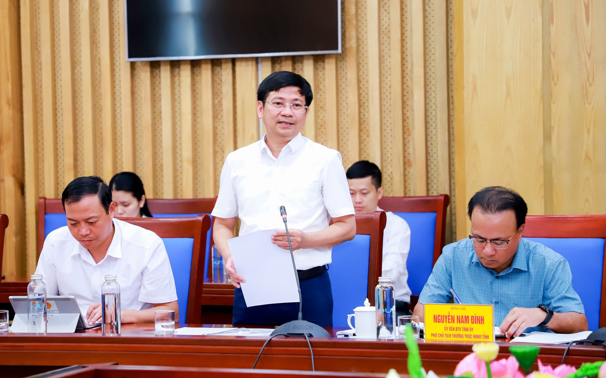 doan-giam-sat-hdnd-tinh-nghe-an-ve-cong-tac-bao-ve-moi-truong-lam-viec-voi-ubnd-tinh--n2.jpg