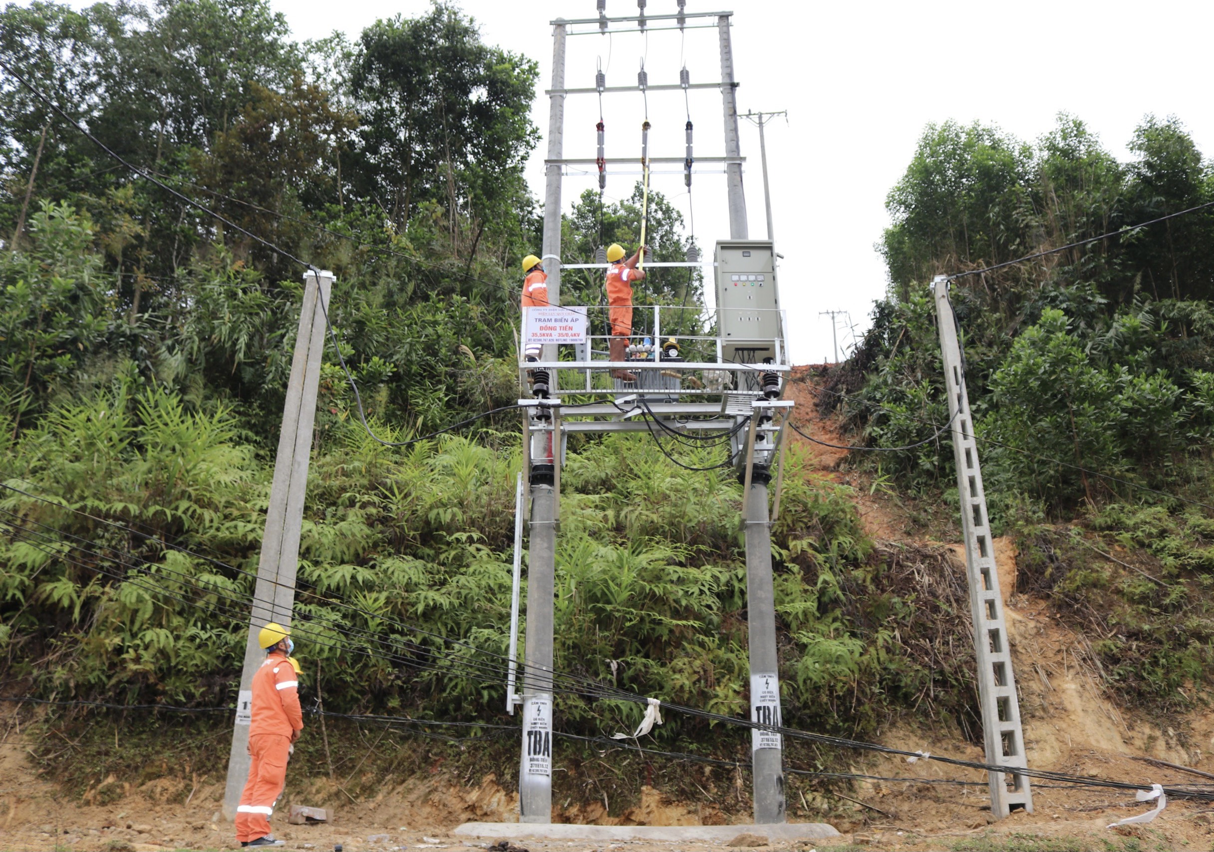 Sở Công thương trả lời kiến nghị cử tri huyện Quỳ Hợp về hoàn trả kinh phí đường dây điện