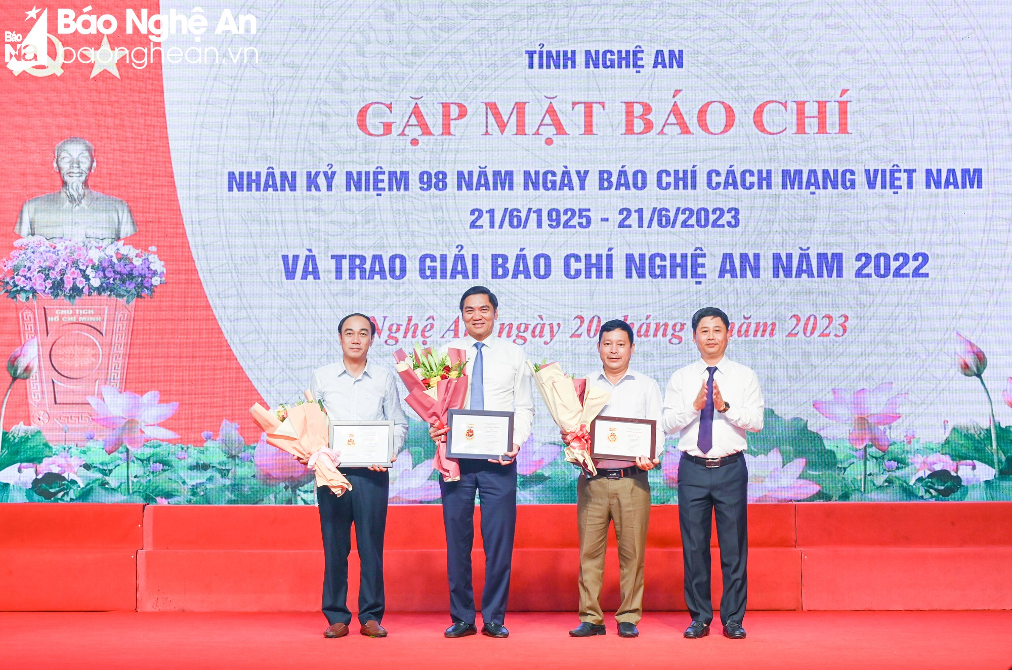 tinh-nghe-an-gap-mat-bao-chi-nhan-ky-niem-98-nam-ngay-bao-chi-cach-mang-viet-nam-va-trao-giai-bao-chi-nam-2022--n3.jpg