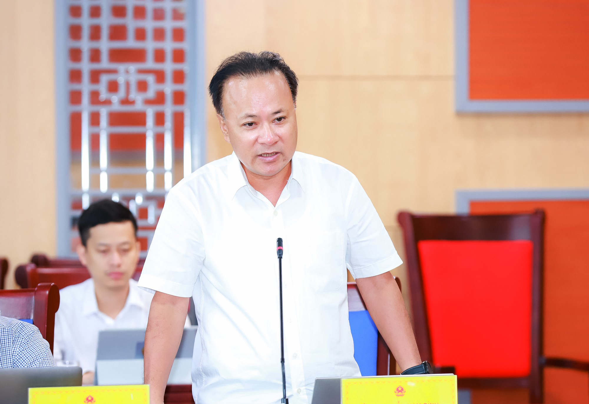 thuong-truc-hdnd-tinh-nghe-an-tham-tra-cac-bao-cao-du-thao-nghi-quyet-do-ubnd-tinh-trinh-ky-hop-thu-14--n7.jpg
