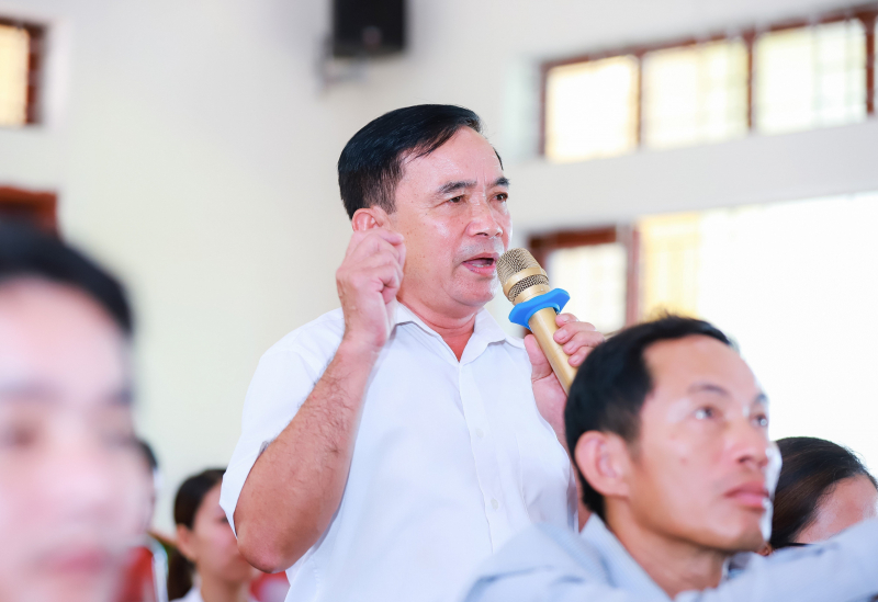 dai-bieu-quoc-hoi-tiep-xuc-cu-tri-huyen-hung-nguyen-sau-ky-hop-thu-5-quoc-hoi-khoa-xv--n5.jpg