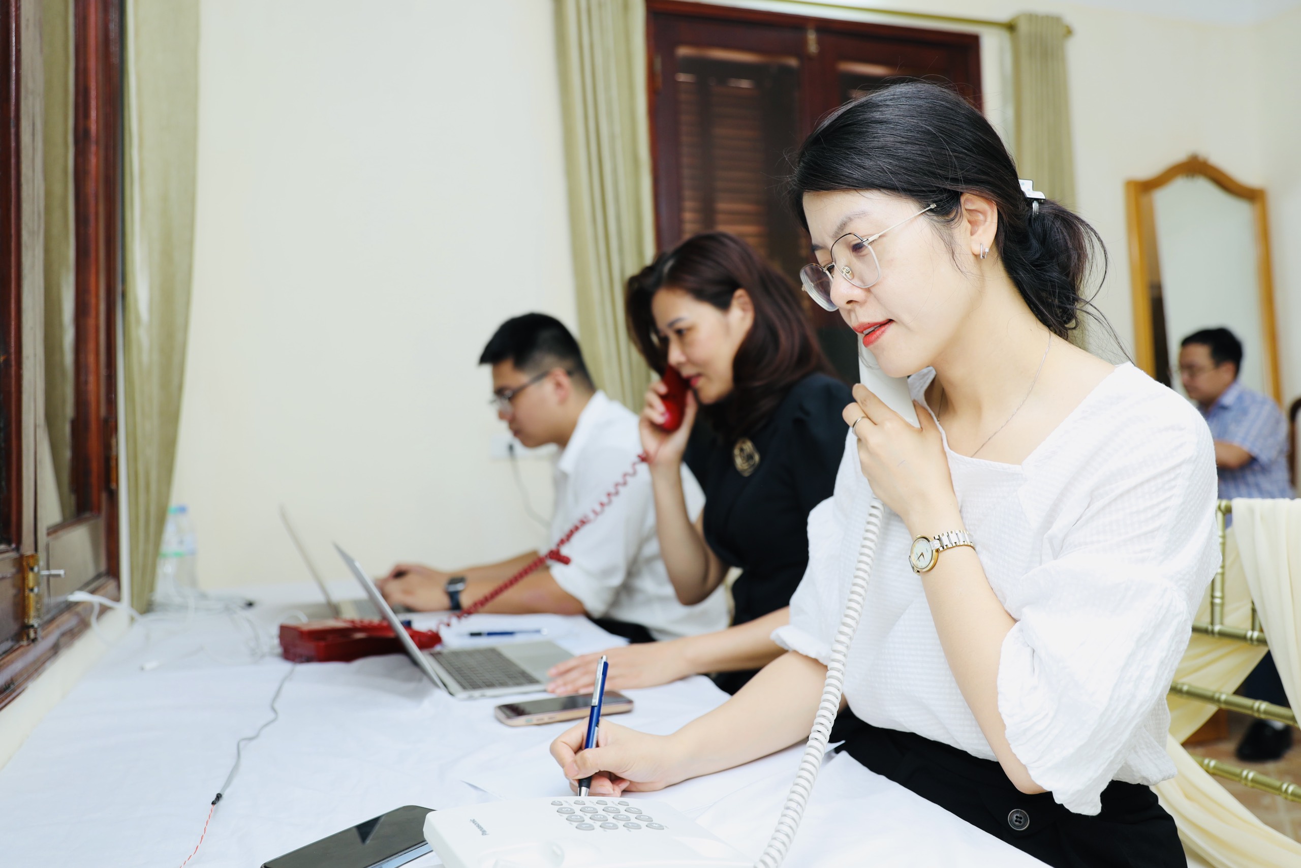 13 cử tri kiến nghị, phản ánh qua đường dây nóng tại phiên khai mạc kỳ họp thứ 14