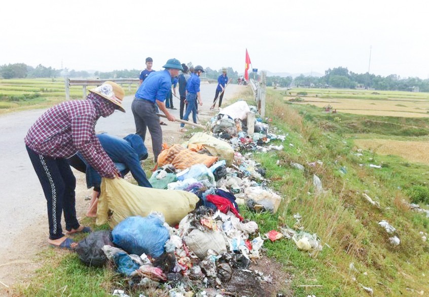 bna-mai-hoa-thu-gom-xu-ly-rac-thai-sinh-hoat-dang-la-van-de-dat-ra-nhieu-bat-cap-han-che-1274.jpg