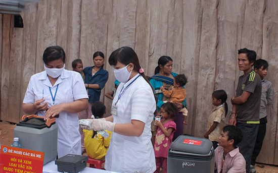 Sở Y tế trả lời cử tri xã Đồng Hợp, huyện Quỳ Hợp về chế độ phụ cấp cho cán bộ y tế thôn bản