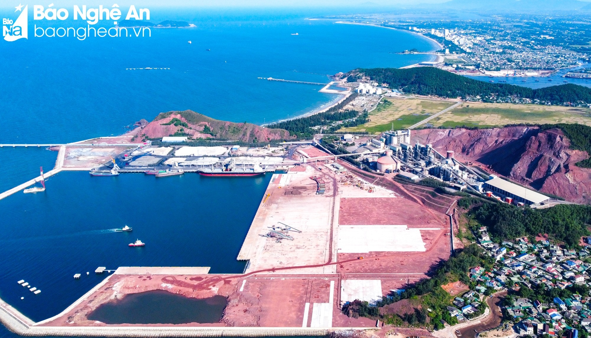 bna-khu-vuc-quy-hoach-cang-nuoc-sau-cua-lo-anh-thanh-cuong-5753.jpg