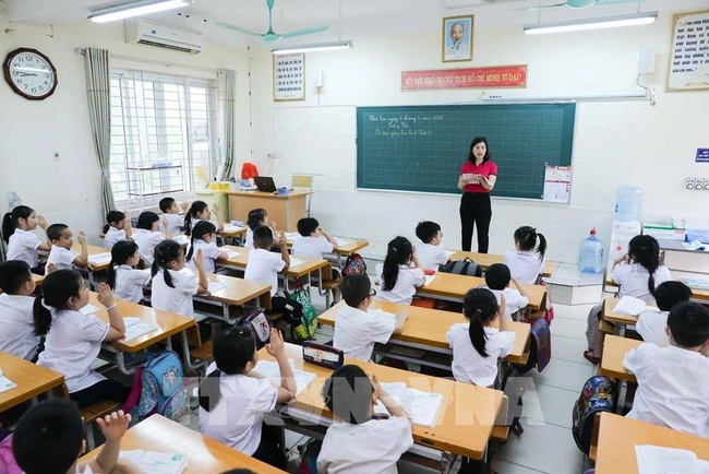 Bộ Giáo dục và Đào tạo trả lời kiến nghị cử tri về chế độ chính sách lương, xếp lương nghề nghiệp nhà giáo hiện nay