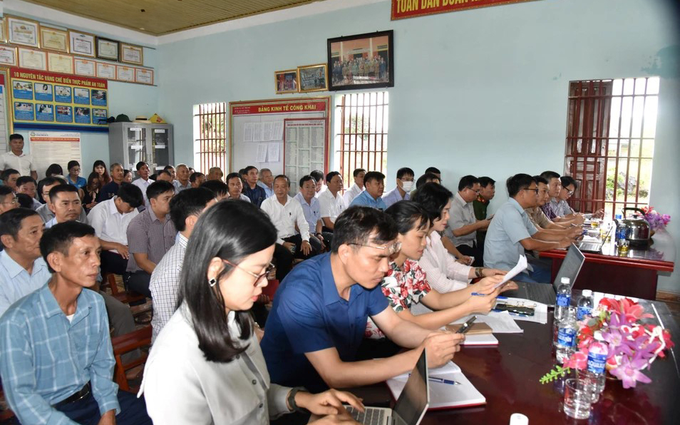 Cử tri Yên Thành đề nghị nâng phụ cấp cho cán bộ thôn, xóm