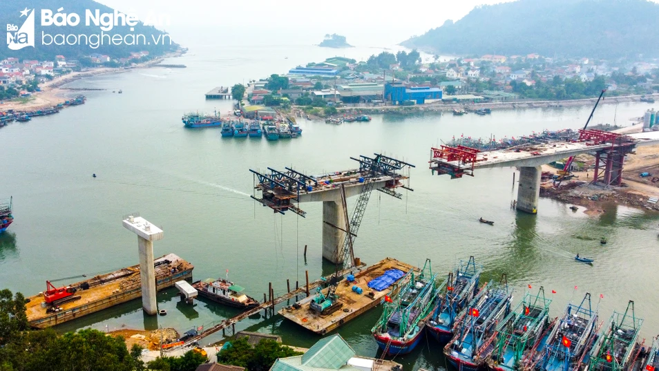 bna-nghe-an-dang-tap-trung-som-hoan-thanh-duong-ven-bien-tu-nghi-son-thanh-hoa-den-cua-lo-nghe-an-3630.jpg.webp
