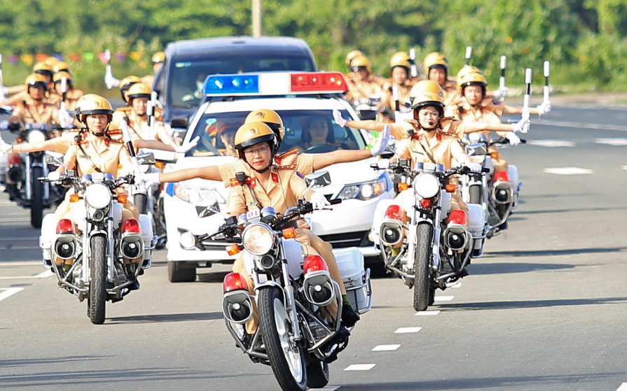 Tập trung xử lý vi phạm nồng độ cồn,... bảo đảm trật tự, an toàn giao thông dịp Tết Nguyên đán và Lễ hội Xuân 2024