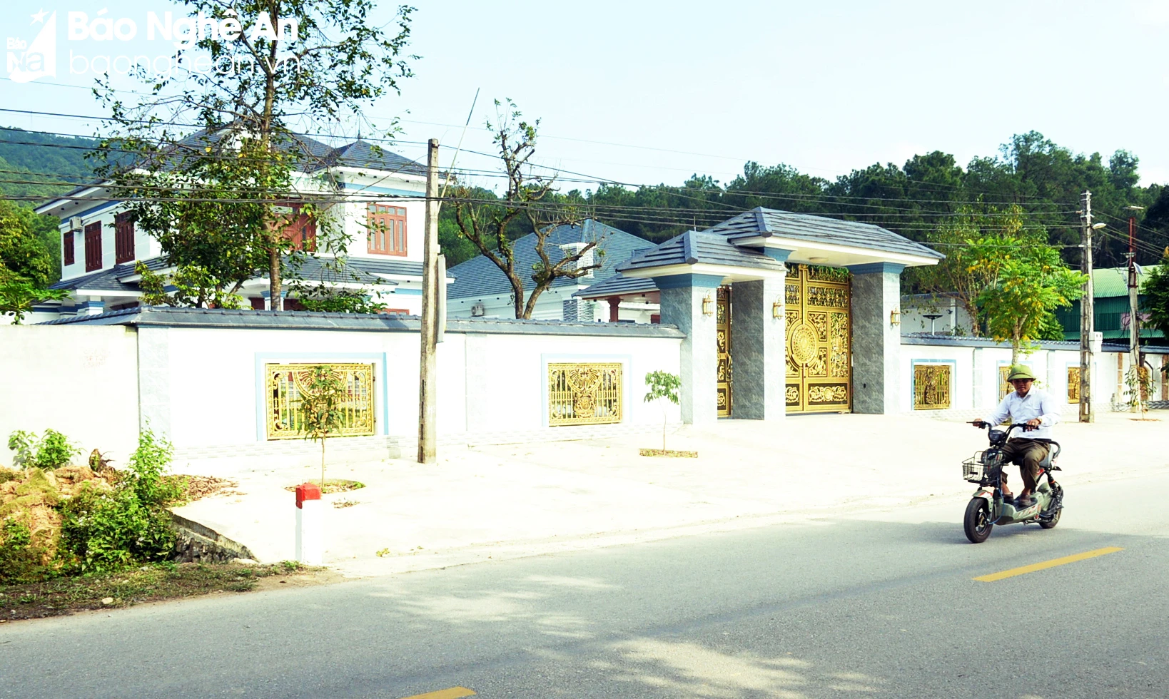 bna-nhieu-gia-dinh-tren-dia-ban-xa-son-thanh-dau-tu-xay-dung-biet-thu-vuon-7219.jpg.webp