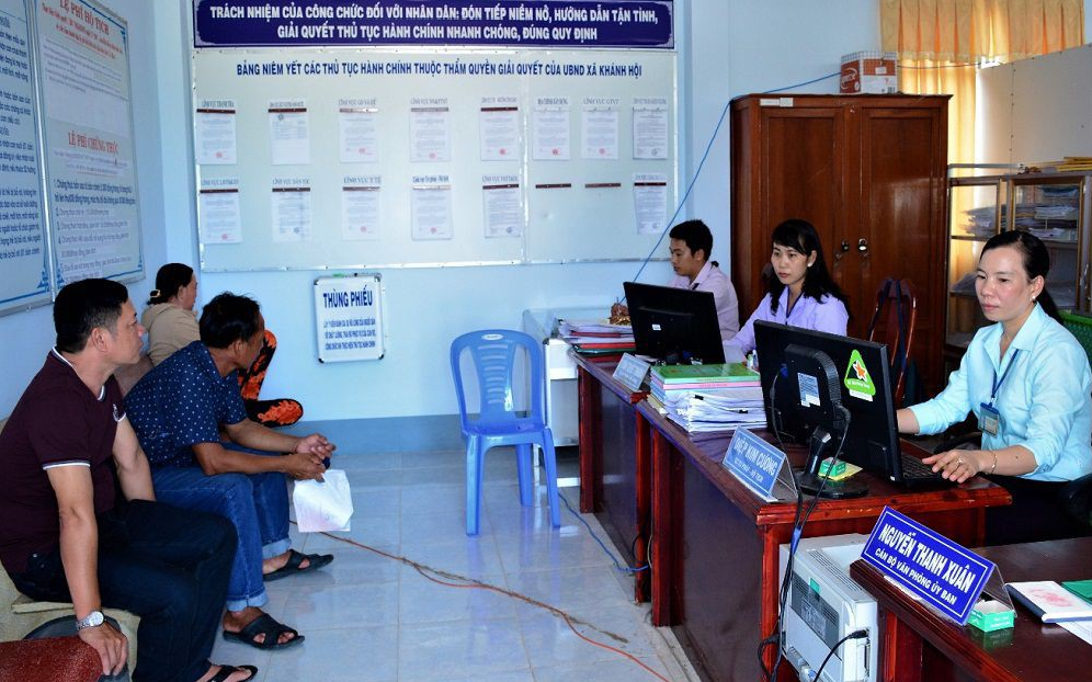 Sở Nội vụ trả lời cử tri huyện Hưng Nguyên về chế độ chính sách cho cán bộ công chức sau khi được tinh giản