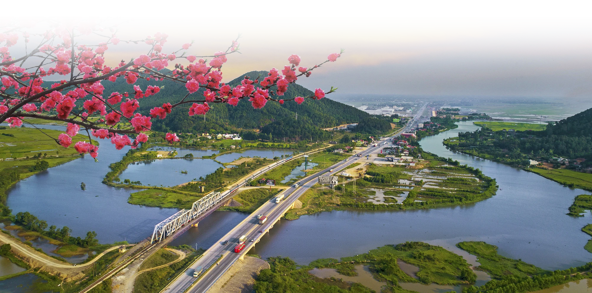 duong-vo-xu-nghe-quanh-quanhanh-chup-tai-cau-cam-2874.png.webp
