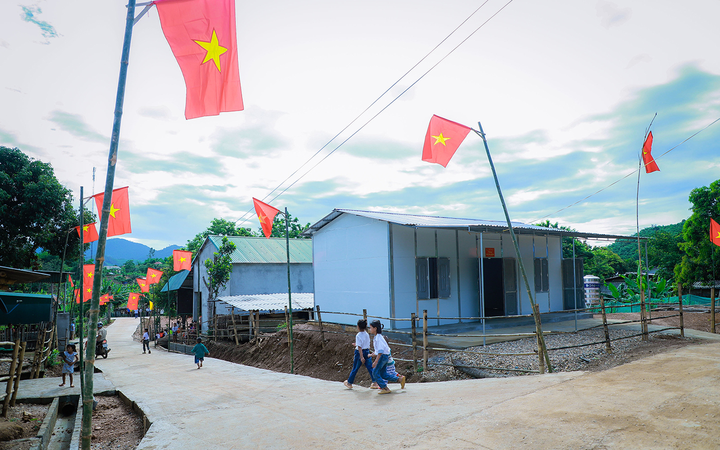 Sở Tài chính trả lời cử tri Ngân Đình Phòng, bản Huồi Mác, xã Lạng Khê, huyện Con Cuông về hỗ trợ làm nhà ở cho các hộ dân