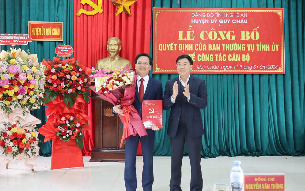 Công bố quyết định bổ nhiệm chức vụ Phó Bí thư Huyện ủy Quỳ Châu