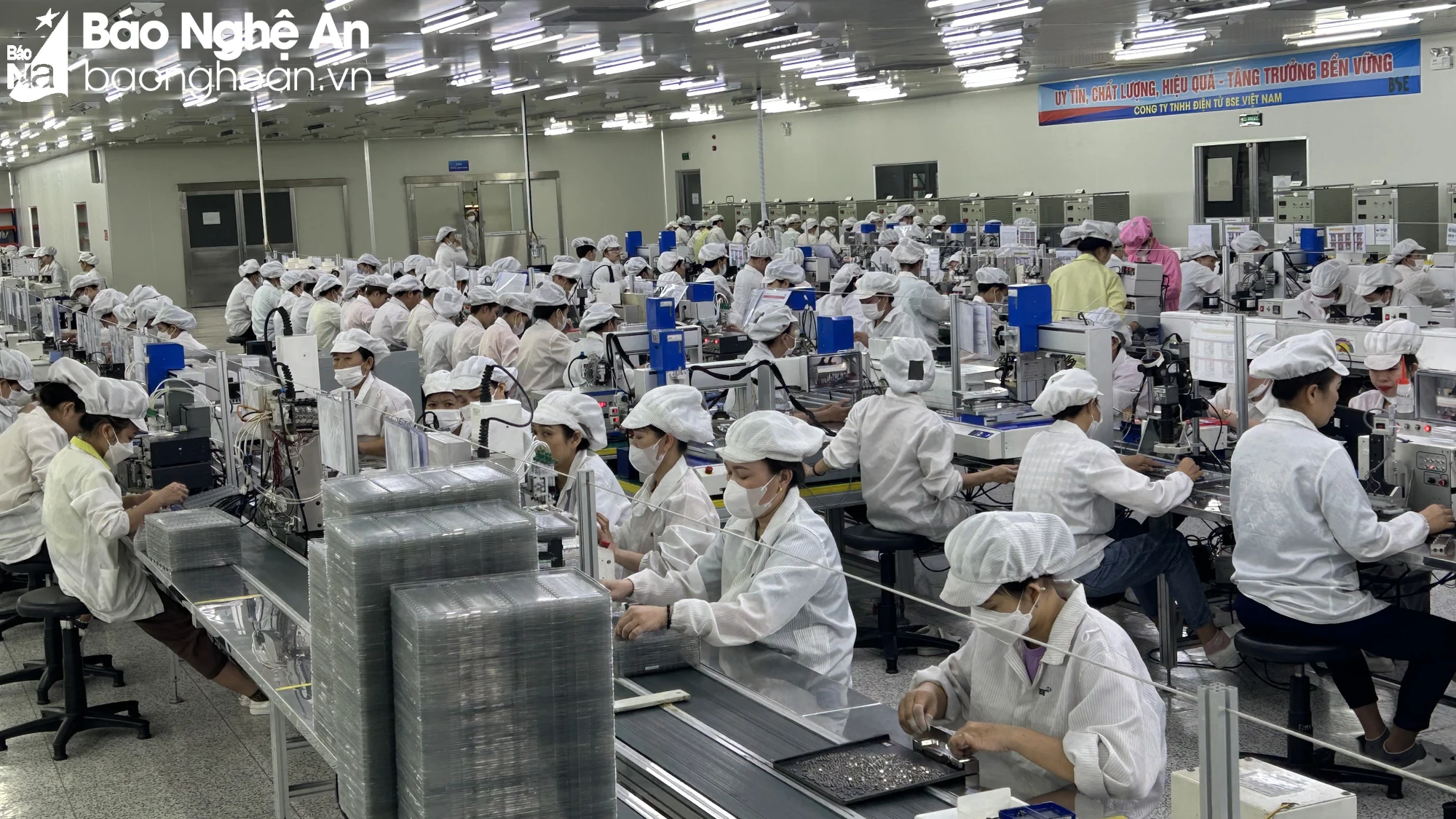 bna-san-xuat-linh-kien-dien-tu-o-khu-kinh-te-dong-nam-8165.jpeg.webp