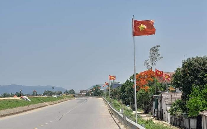 Sở Nông nghiệp và Phát triển nông thôn trả lời cử tri xóm 1, xã Hưng Lợi, huyện Hưng Nguyên kiến nghị duy tu, sửa chữa 07 dốc lên xuống đê tả Lam