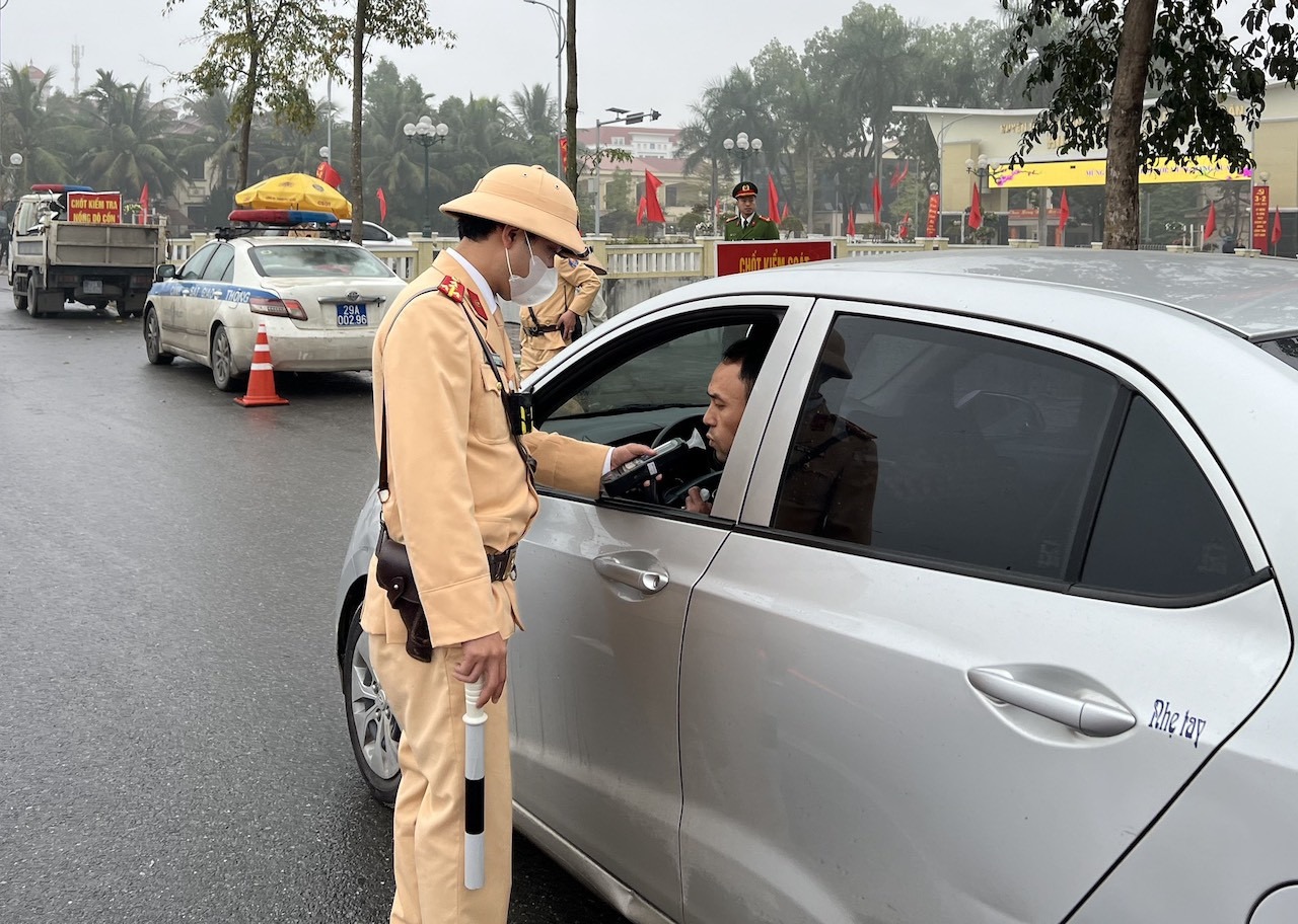 thoi-nong-do-con-274.jpeg?width=0&s=1vx7JKeHAEyBzUDkRuS1Dw