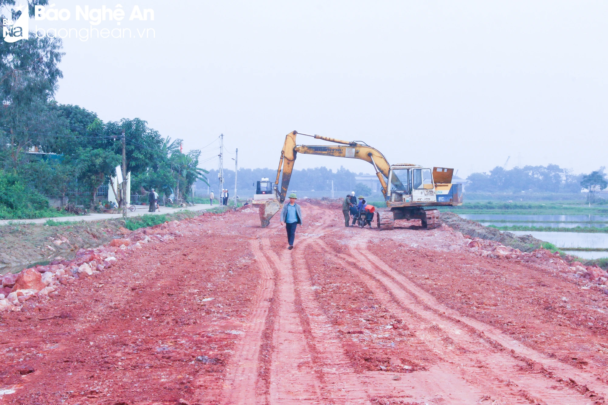 bna-an-duong-giao-thong-noi-quoc-lo-46-den-duong-tinh-542b-tai-xa-hung-thinh-va-duong-le-xuan-dao-tai-xa-hung-thong-dang-duoc-day-nhanh-tien-do-anhmai-hoa-1120.jpg.webp